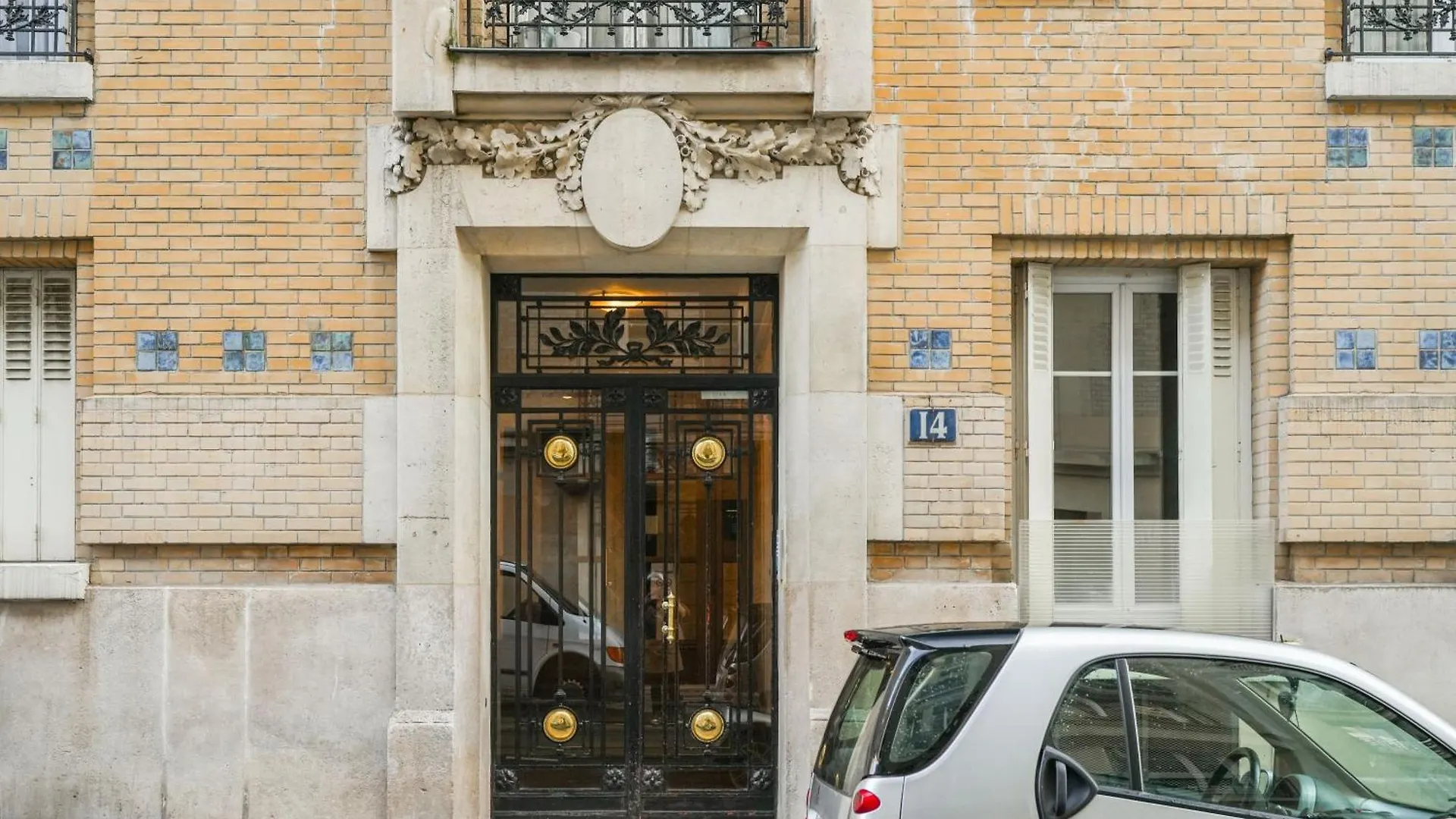 Luxe Parisien Apartment *