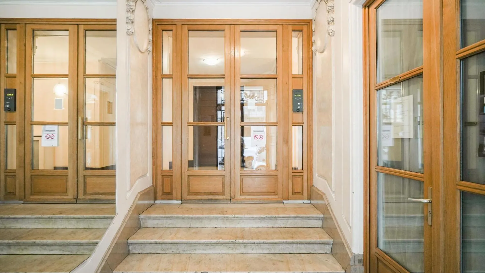 Апартаменты Luxe Parisien Париж